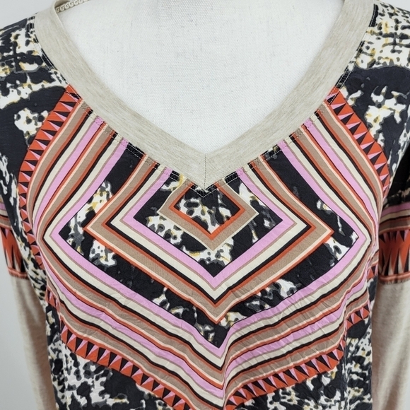 CAbi Aztec Tribal Diamond Scarf Top Size XS 100% Silk Front - Picture 9 of 11